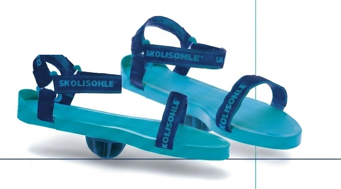 SKOLISOHLE Balance-Sandalen mit justierbarer Halbkugel